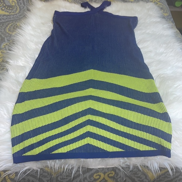 Dress - Picture 3 of 7